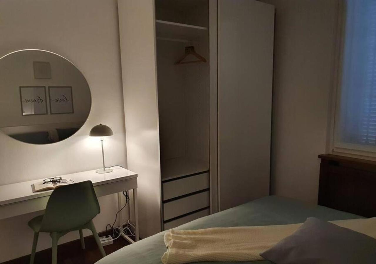 Casa Del Vicolo, Nel Cuore Della Pavia Storica 외부 사진